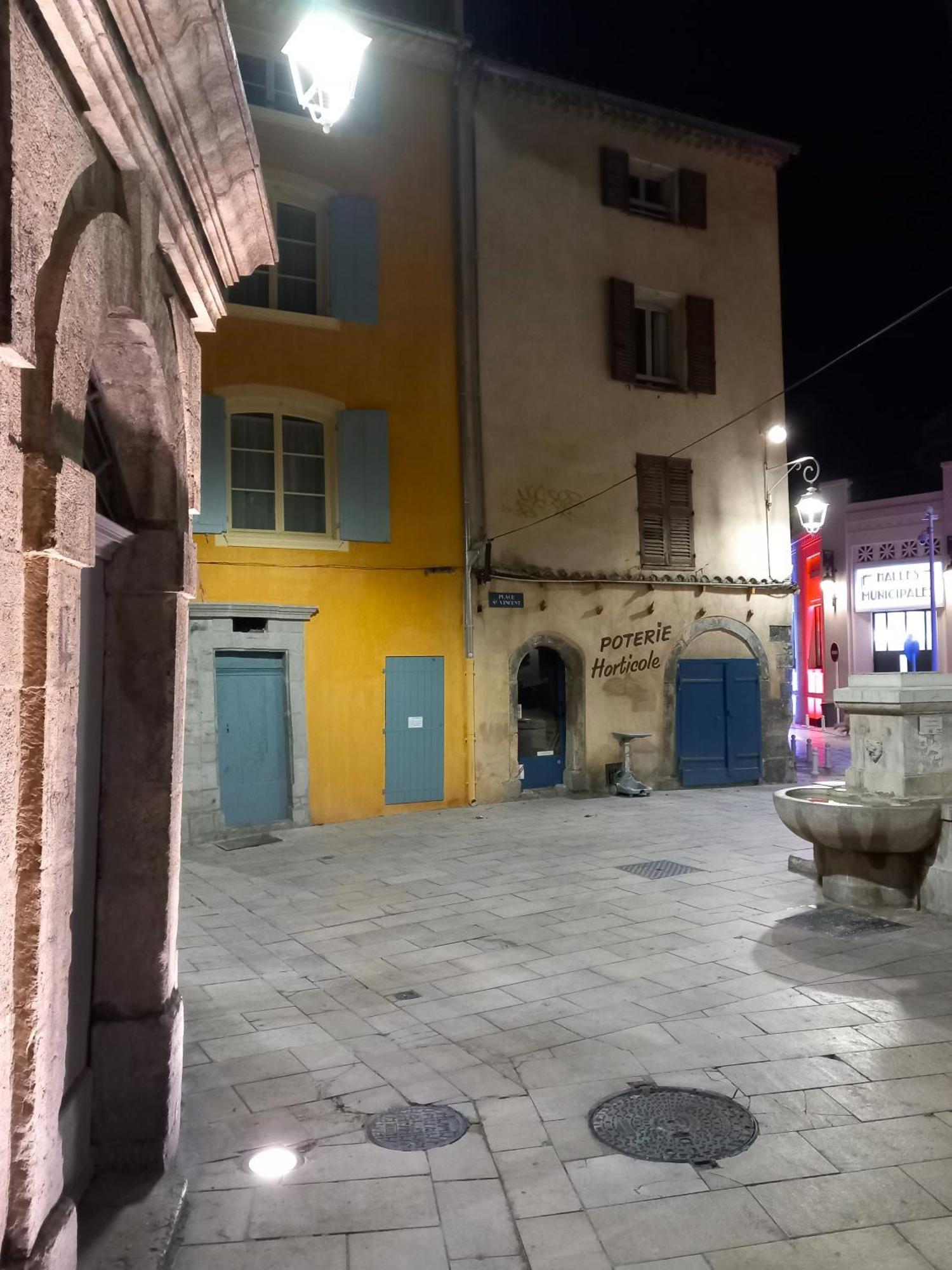 #2 Studio # Place Charmante تولون المظهر الخارجي الصورة